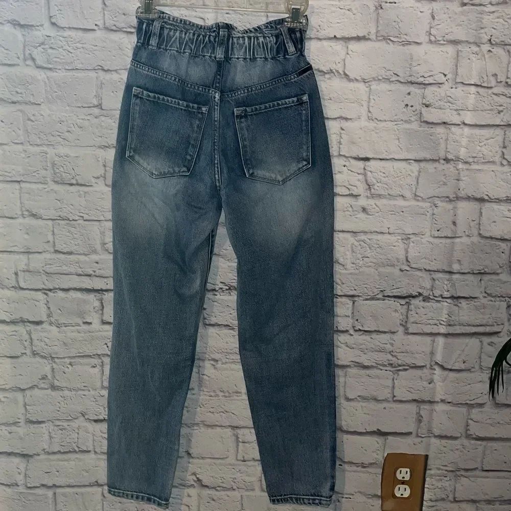Womens KanCan light washed distressed Jeans size XS Super Cute Denim - Picture 6 of 11